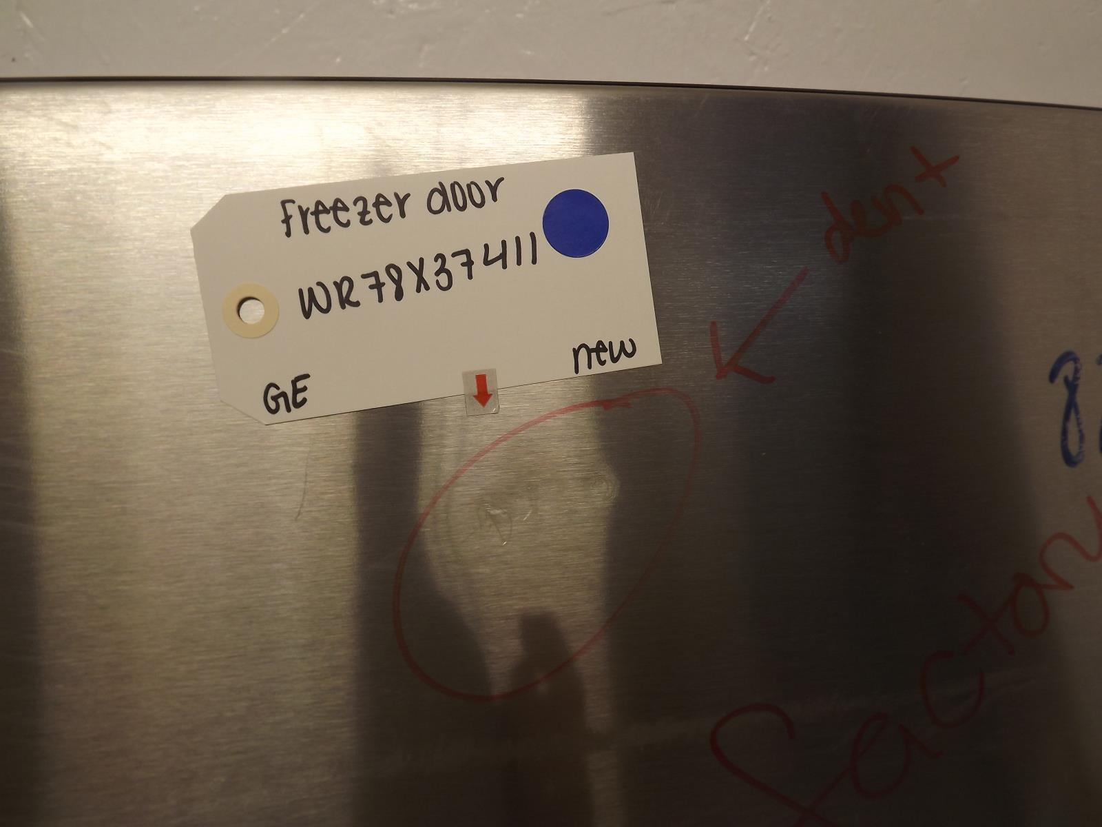 GE Refrigerator WR78X37411 Freezer Door New GE Refrigerator WR78X37411 Freezer Door New